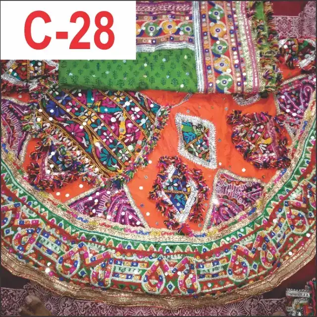 C28